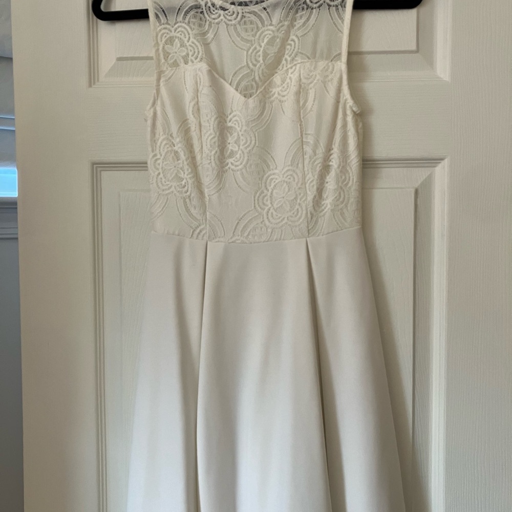 Elegant White Lace Dress